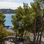 Makarska Beach Apartment Lucija
